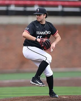 Cincinnati Bearcats Baseball Auburn