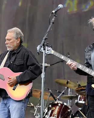 Hot Tuna Alexandria