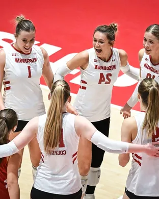 Wisconsin Badgers Women's Volleyball Madison